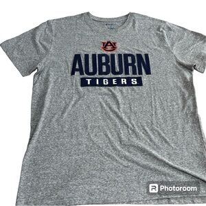 Auburn’s Men shirt XL